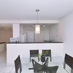 Apartamento 2 Quartos Espacoso No Leme