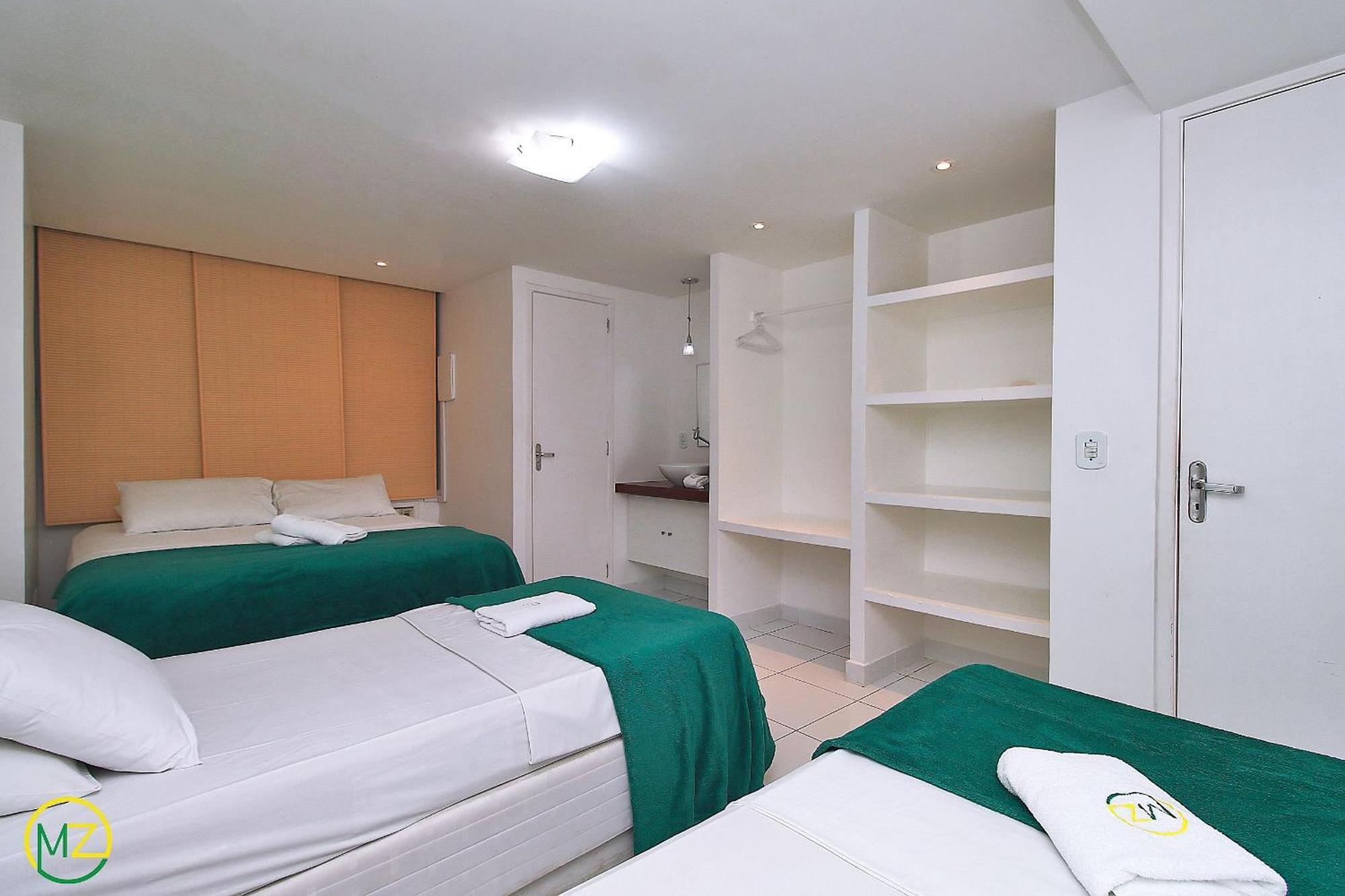 Apartamento 2 Quartos Espacoso No Leme *