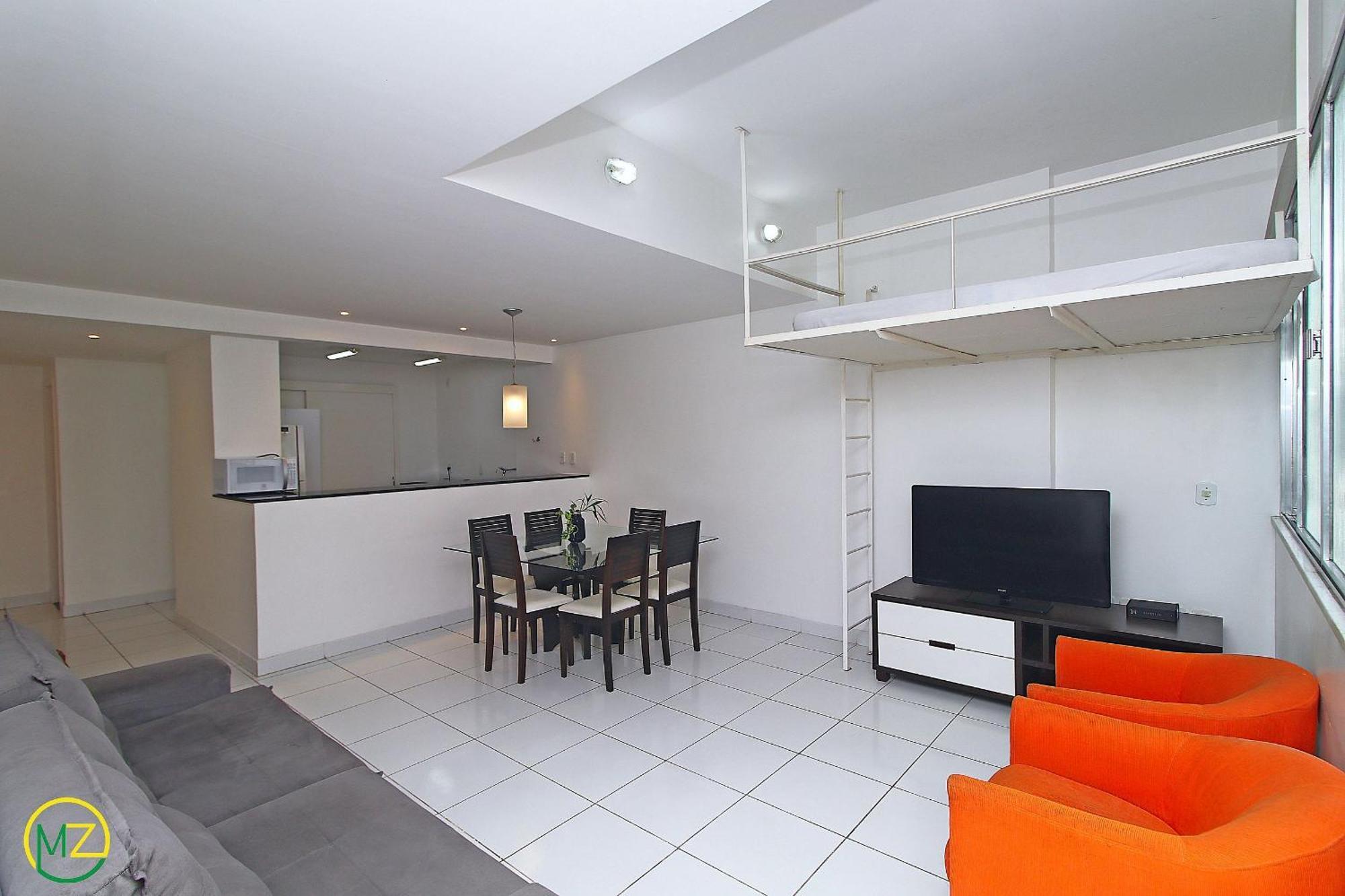 2 Quartos Espacoso No Leme Apartamento